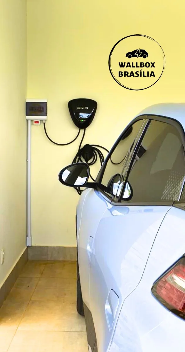 Instalação de carregador de carro elétrico em residência no Park Way, Brasília DF, com BYD Dolphin Mini