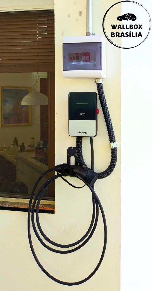 Instalação de carregador de carro elétrico em residência no Park Way, Brasília DF