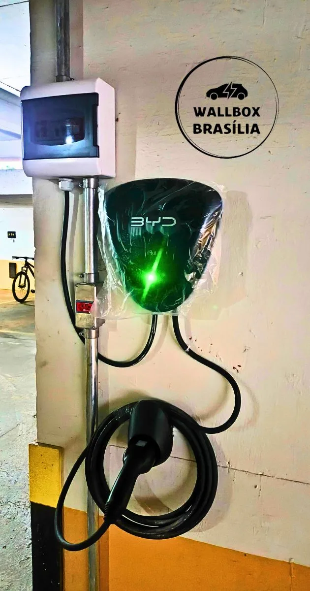 Instalação de carregador de carro elétrico em garagem de edifício na Asa Norte, Brasília DF