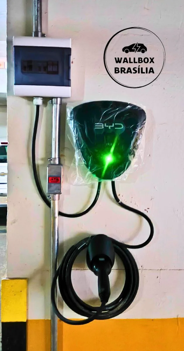Instalação de carregador de carro elétrico em garagem de edifício na Asa Norte, Brasília DF